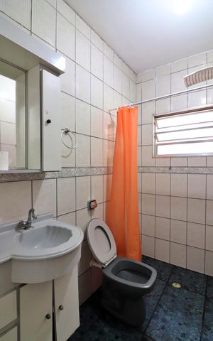 Casa para alugar com 171m², 3 quartos e 2 vagasBanheiro Social 1