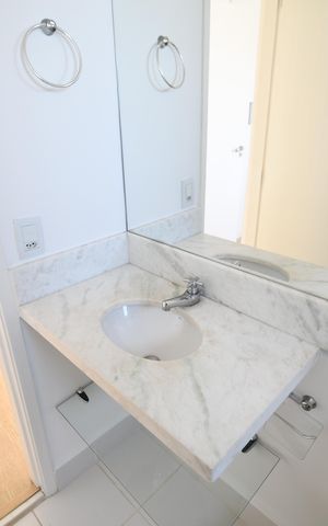 Apartamento à venda com 67m², 2 quartos e 2 vagasBanheiro 2