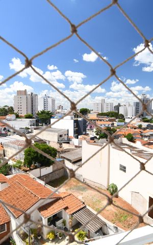 Apartamento à venda com 67m², 2 quartos e 2 vagasQuarto 1 - Vista