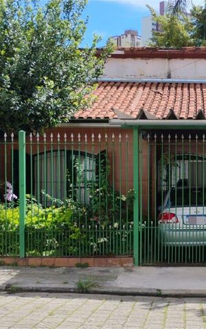 Casa à venda com 126m², 3 quartos e 1 vaga Casa à venda com 126m², 3 quartos e 1 vagaFachada