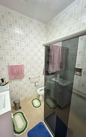 Casa à venda com 126m², 3 quartos e 1 vaga Casa à venda com 126m², 3 quartos e 1 vagaBanheiro 1