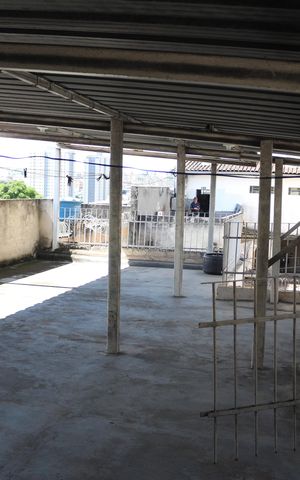 Casa à venda com 300m², 3 quartos e 6 vagasÁrea de Serviço