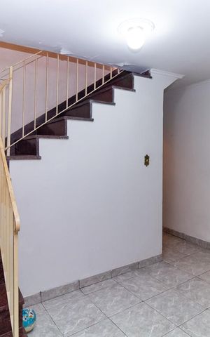 Casa à venda com 319m², 3 quartos e 4 vagas Casa à venda com 319m², 3 quartos e 4 vagasSala de Jantar
