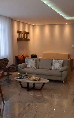 Apartamento à venda com 283m², 4 quartos e 2 vagasSala