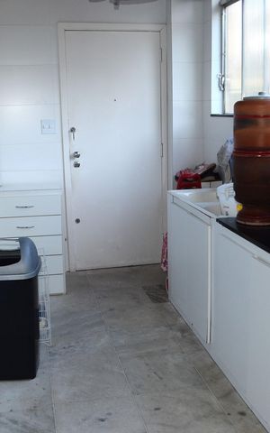 Apartamento à venda com 283m², 4 quartos e 2 vagasÁrea de Serviço