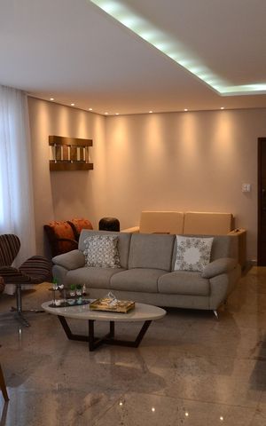 Apartamento à venda com 283m², 4 quartos e 2 vagasSala