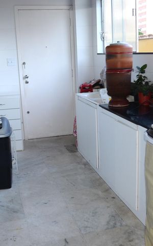Apartamento à venda com 283m², 4 quartos e 2 vagasÁrea de Serviço