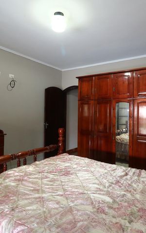 Casa à venda com 185m², 3 quartos e 2 vagasQuarto 3