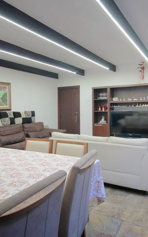 Apartamento à venda com 180m², 4 quartos e 1 vagaSala