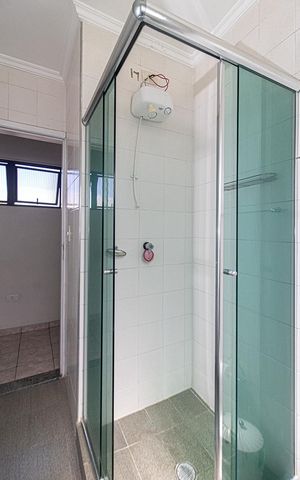 Casa à venda com 200m², 4 quartos e 2 vagas Casa à venda com 200m², 4 quartos e 2 vagasbanheiro social2