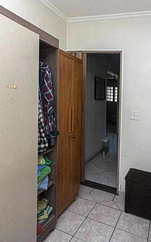 Casa à venda com 200m², 4 quartos e 2 vagas Casa à venda com 200m², 4 quartos e 2 vagasquarto1