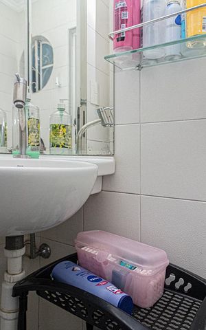 Casa à venda com 200m², 4 quartos e 2 vagas Casa à venda com 200m², 4 quartos e 2 vagasbanheiro social1