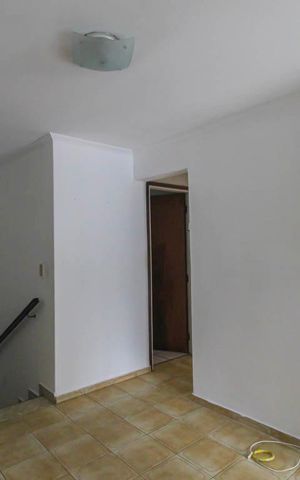 Casa à venda com 200m², 4 quartos e 3 vagasSala