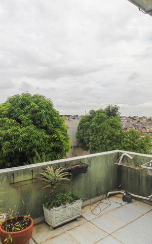 Casa à venda com 200m², 4 quartos e 3 vagasVaranda do Quarto 2