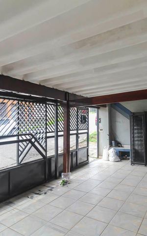 Casa à venda com 200m², 4 quartos e 3 vagasGaragem