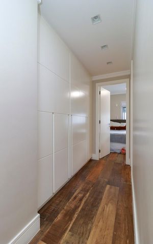 Apartamento à venda com 173m², 3 quartos e 3 vagas Apartamento à venda com 173m², 3 quartos e 3 vagasCorredor