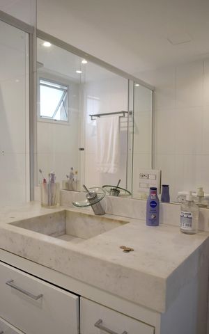 Apartamento à venda com 440m², 4 quartos e 5 vagasBanheiro da Suíte 4