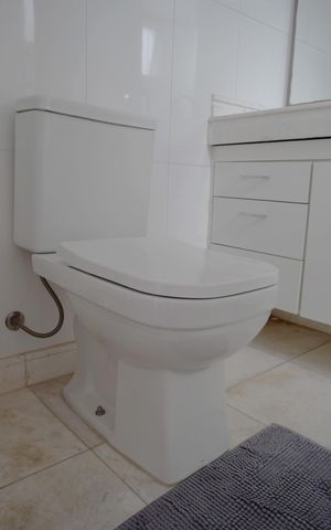 Apartamento à venda com 440m², 4 quartos e 5 vagasBanheiro da Suíte 1
