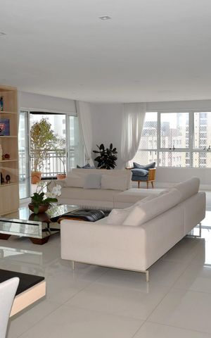 Apartamento à venda com 440m², 4 quartos e 5 vagasSala