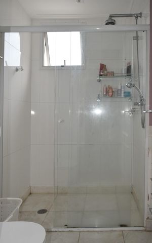 Apartamento à venda com 440m², 4 quartos e 5 vagasBanheiro da Suíte 2