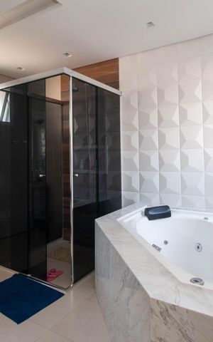 Casa à venda com 300m², 3 quartos e 3 vagas Casa à venda com 300m², 3 quartos e 3 vagasBanheiro