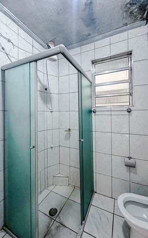 Apartamento para alugar com 76m², 2 quartos e sem vagaBanheiro