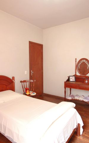 Apartamento à venda com 320m², 4 quartos e 2 vagasQuarto 2