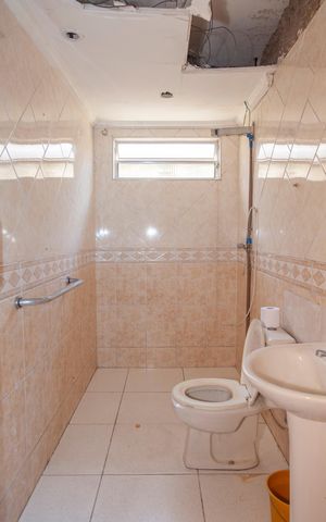 Casa à venda com 252m², 3 quartos e 4 vagasBanheiro 3