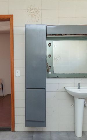 Casa à venda com 252m², 3 quartos e 4 vagasBanheiro suite
