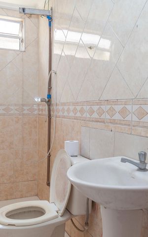 Casa à venda com 252m², 3 quartos e 4 vagasBanheiro 3