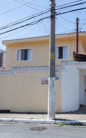 Casa à venda com 252m², 3 quartos e 4 vagasFachada