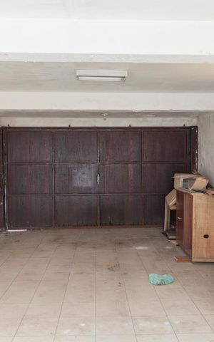 Casa à venda com 252m², 3 quartos e 4 vagasGaragem