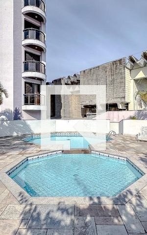 Apartamento para alugar com 118m², 3 quartos e 2 vagas Apartamento para alugar com 118m², 3 quartos e 2 vagasÁrea comum