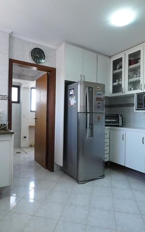 Apartamento para alugar com 118m², 3 quartos e 2 vagasCozinha