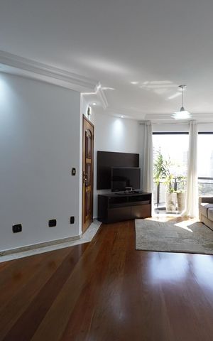 Apartamento para alugar com 118m², 3 quartos e 2 vagasSala