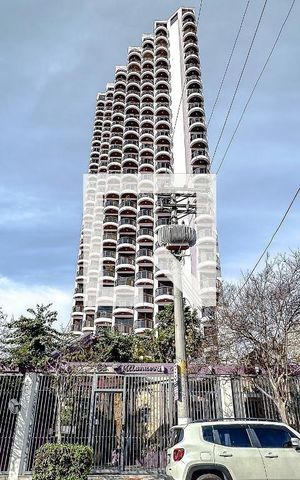 Apartamento para alugar com 118m², 3 quartos e 2 vagas Apartamento para alugar com 118m², 3 quartos e 2 vagasFachada