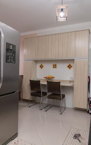 Casa à venda com 90m², 2 quartos e 2 vagasCozinha