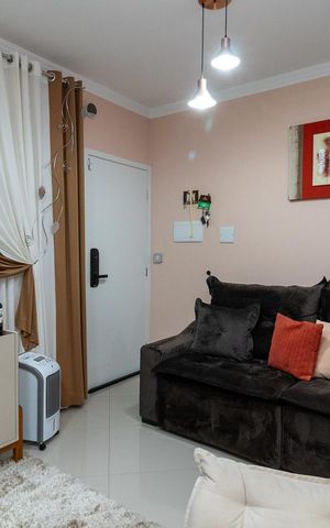 Casa à venda com 90m², 2 quartos e 2 vagasSala