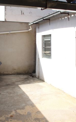 Casa à venda com 100m², 3 quartos e 2 vagasQuintal