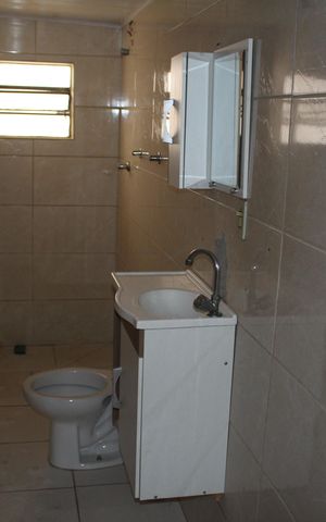 Casa à venda com 100m², 3 quartos e 2 vagasBanheiro