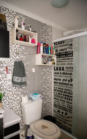 Apartamento à venda com 56m², 2 quartos e 1 vagaBanheiro Social