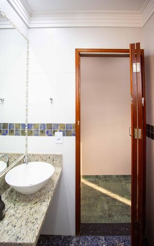 Casa à venda com 152m², 3 quartos e 2 vagasLavabo