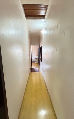 Casa à venda com 128m², 4 quartos e 4 vagas Casa à venda com 128m², 4 quartos e 4 vagasCorredor