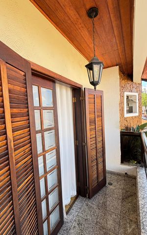 Casa à venda com 128m², 4 quartos e 4 vagas Casa à venda com 128m², 4 quartos e 4 vagasSuite 1 Varanda