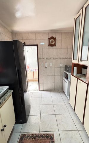 Casa à venda com 128m², 4 quartos e 4 vagas Casa à venda com 128m², 4 quartos e 4 vagasCozinha