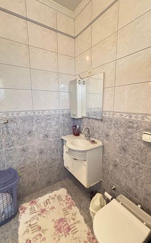 Casa à venda com 128m², 4 quartos e 4 vagas Casa à venda com 128m², 4 quartos e 4 vagasBanheiro da Suíte 1