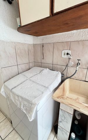 Casa à venda com 128m², 4 quartos e 4 vagas Casa à venda com 128m², 4 quartos e 4 vagasÁrea de Serviço