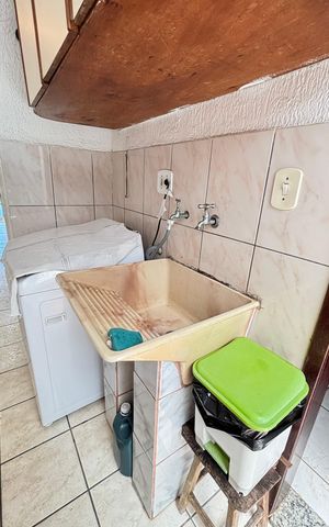 Casa à venda com 128m², 4 quartos e 4 vagas Casa à venda com 128m², 4 quartos e 4 vagasÁrea de Serviço