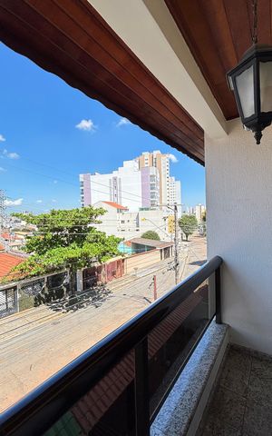 Casa à venda com 128m², 4 quartos e 4 vagas Casa à venda com 128m², 4 quartos e 4 vagasSuite 1 Varanda
