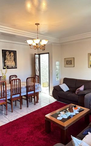 Casa à venda com 128m², 4 quartos e 4 vagas Casa à venda com 128m², 4 quartos e 4 vagasSala - Sala de Jantar
